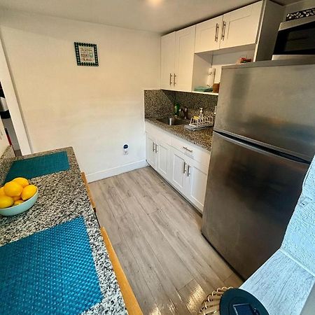 Nice Queen Bedroom - Best Location In Miami - Luggage Storage Service, Parking And Laundry Экстерьер фото